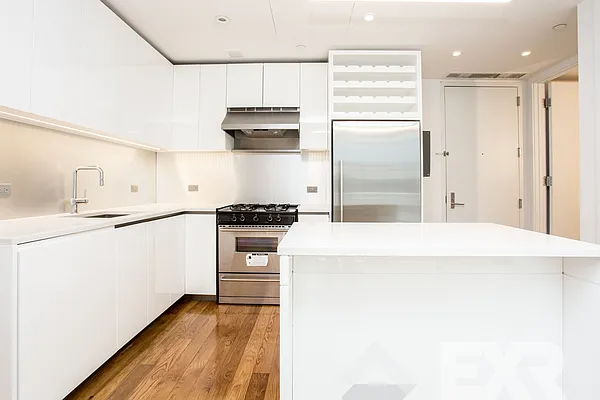 Rented by EXR | media 3