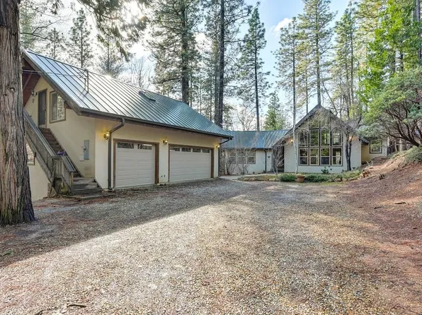1982 King Of The Mountain Rd, Pollock Pines, CA 95726