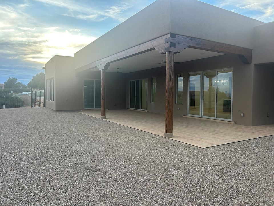 2nd image of 43 Monte Alto Rd