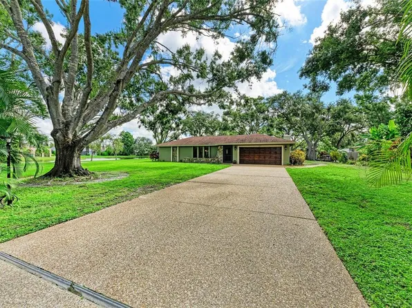 5225 Fielding Ln, Sarasota, FL 34233