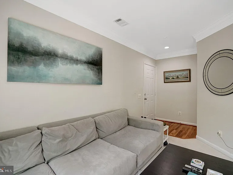 5945 Terrapin Pl #304 — Photo 10