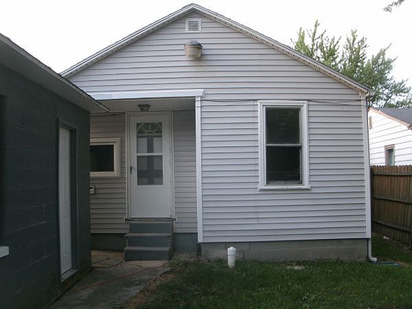 1st image of 1405 E Cromer Ave