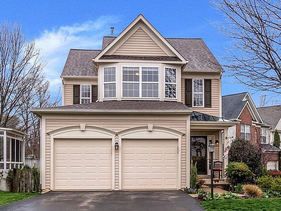 2nd image of 7642 Covewood Ct