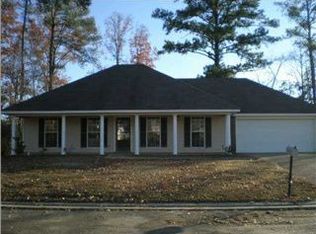 2119 Branch Creek Dr, Byram, MS 39272