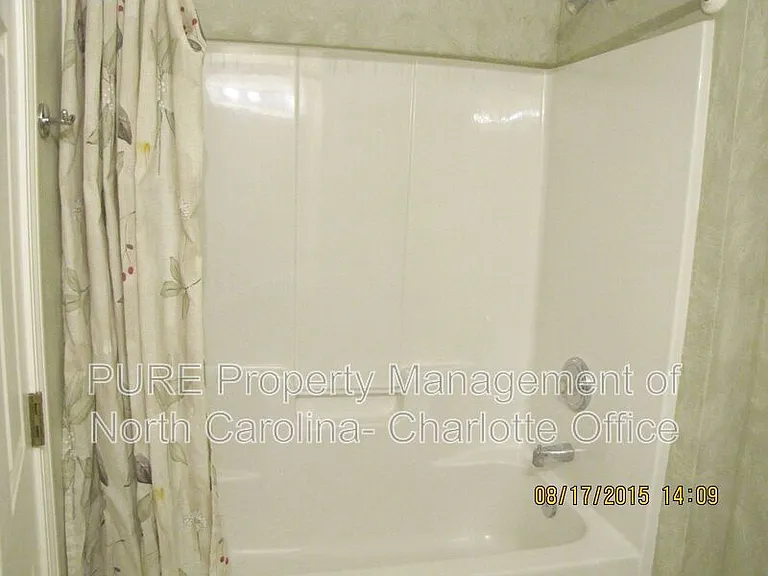 18040 Delmas Dr — Photo 19