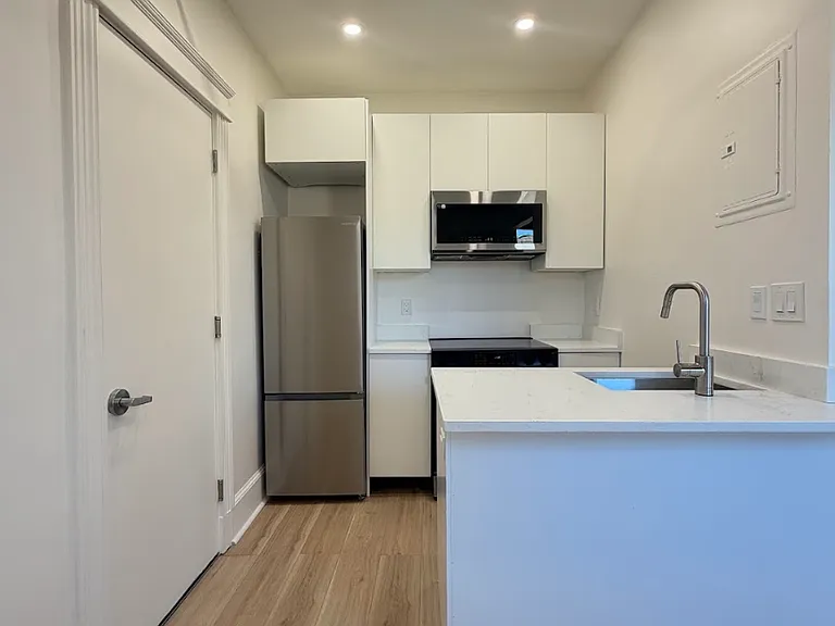 1080 Commonwealth Ave #2 — Photo 1