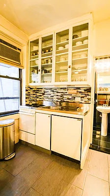 Rented by Acre NY Realty Inc | media 6