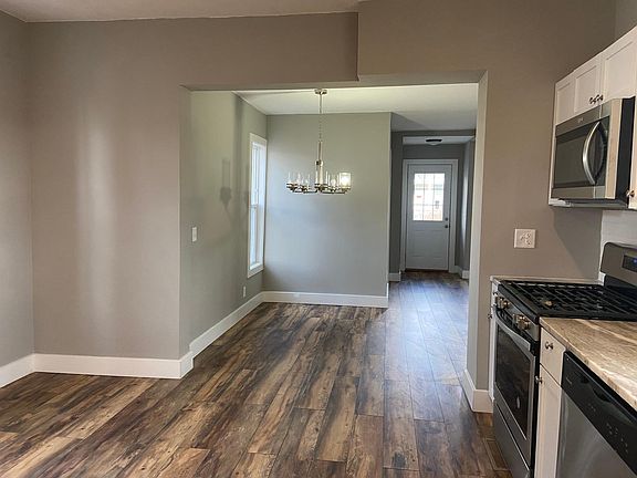 4th image of 3224 5th Ave S