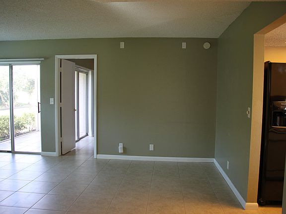 3rd image of 1536 SE Royal Green Cir #102