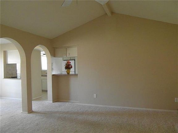 4th image of 1304 N Park Dr