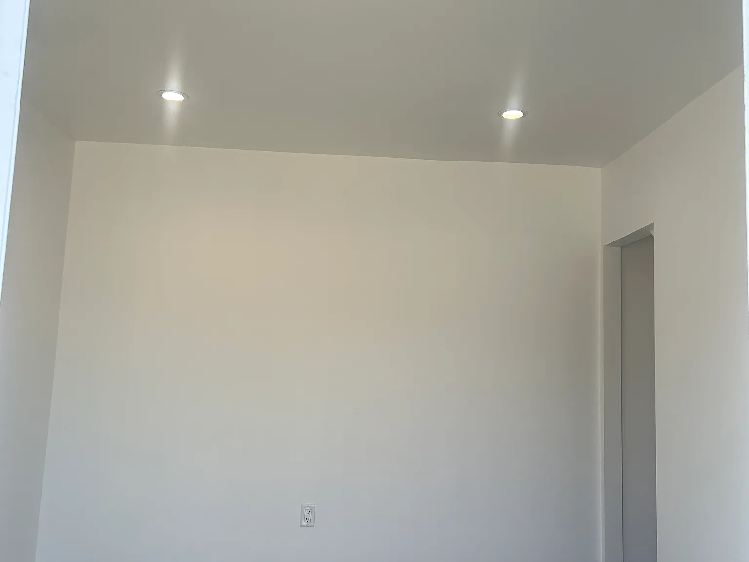 3 bed, 1200 sqft, $3,200 — Photo 4
