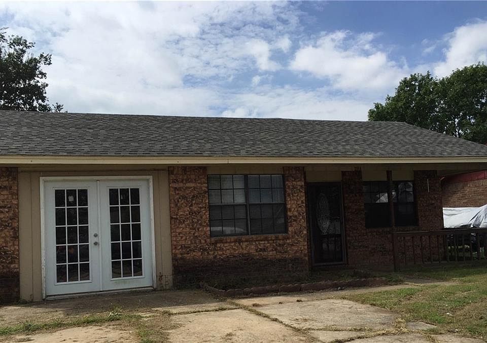 1st image of 3914 James Ct