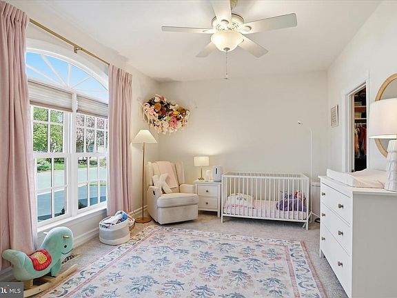 4th image of 13030 Hawkins Cir #14