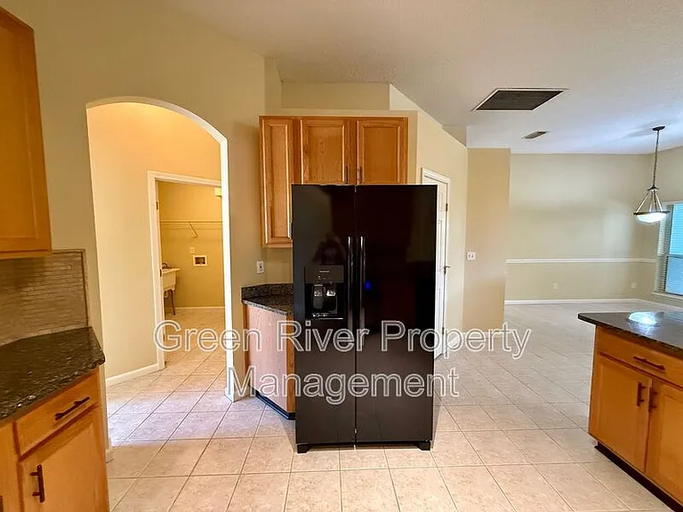 8716 Canopy Oaks Dr — Photo 16