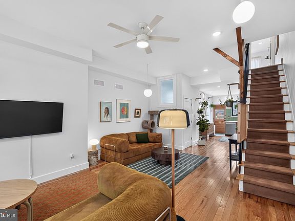 4th image of 2043 N 3rd St