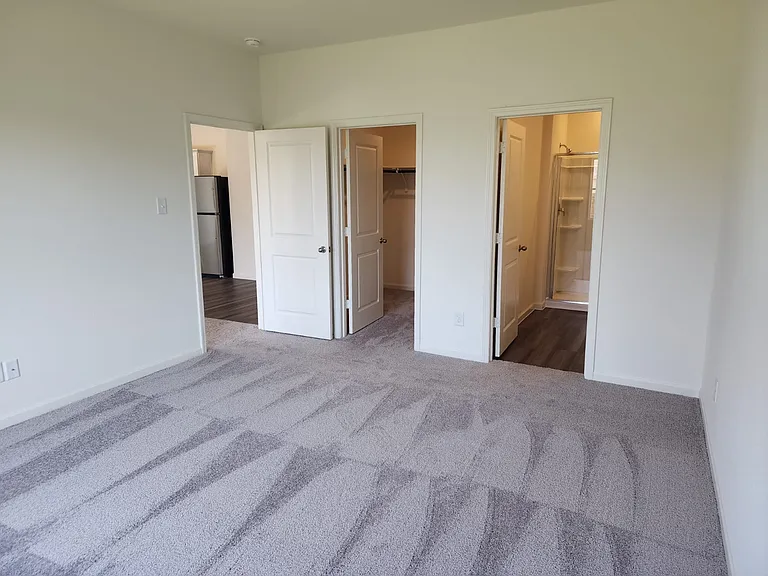 4921 Weymouth Dr — Photo 5