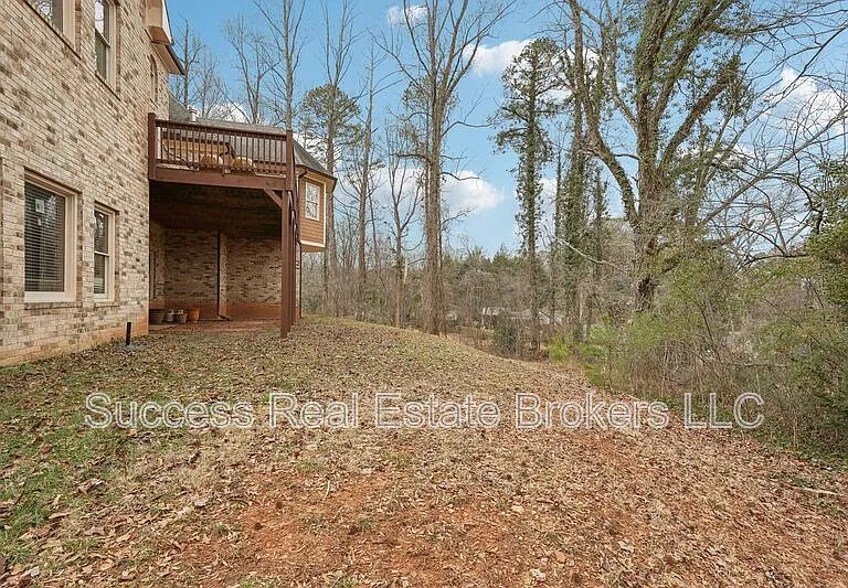 343 Summer Garden Dr — Photo 86