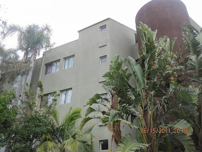 16070 Sunset Blvd