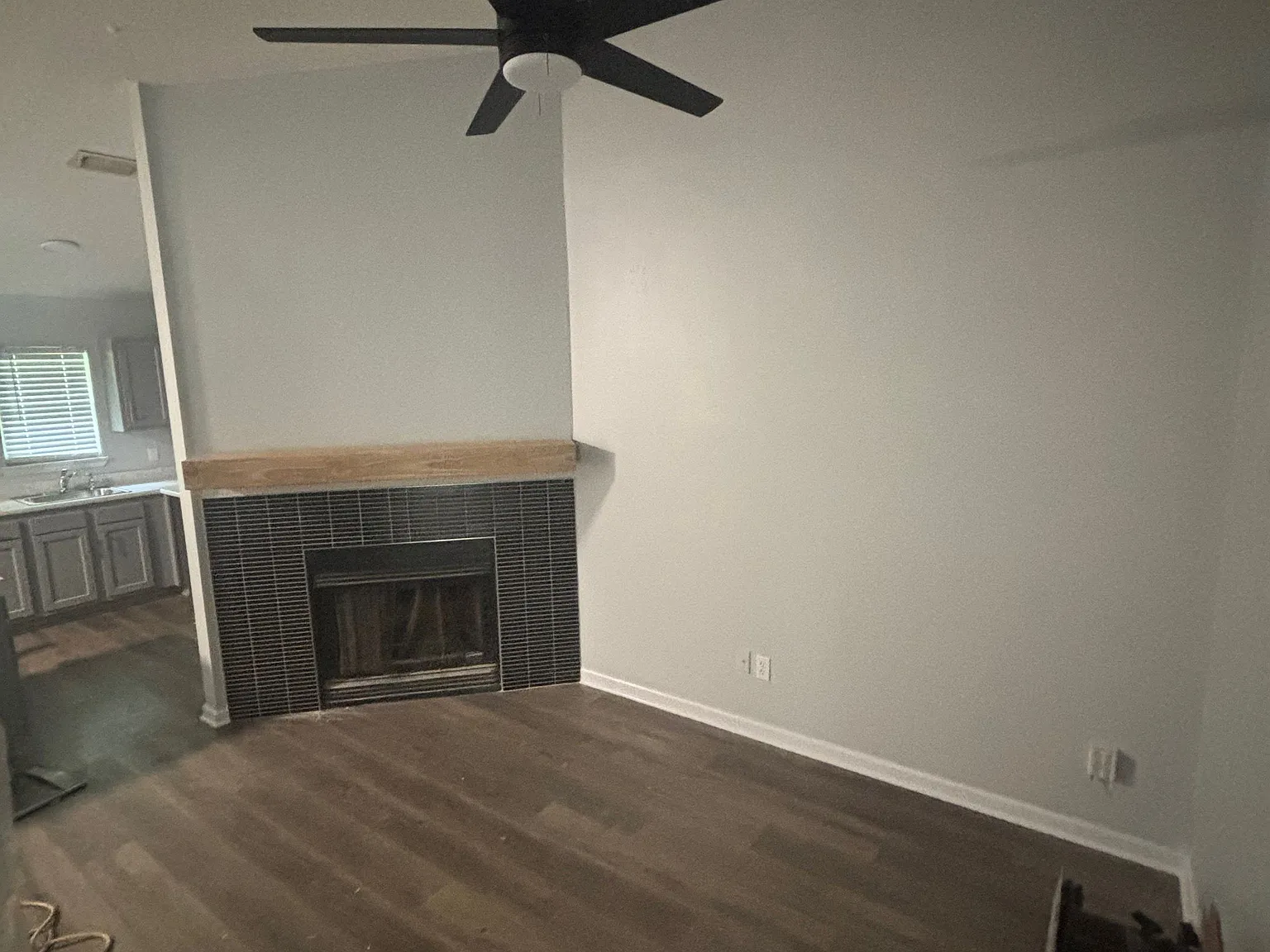 2 bed, 1012 sqft, $1,600 — Photo 2