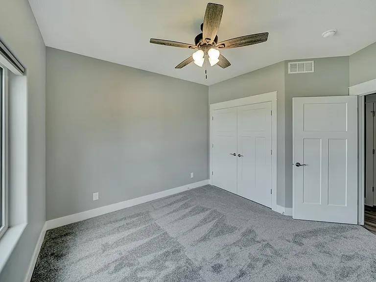 5041 State Hill Dr — Photo 12