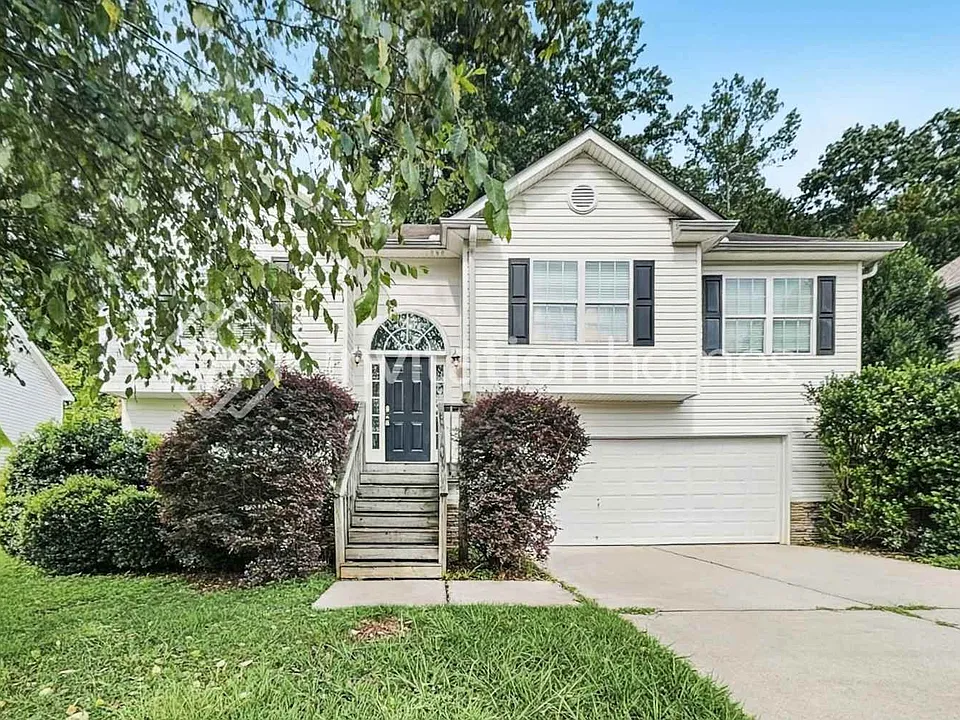 104 Victory Commons Dr