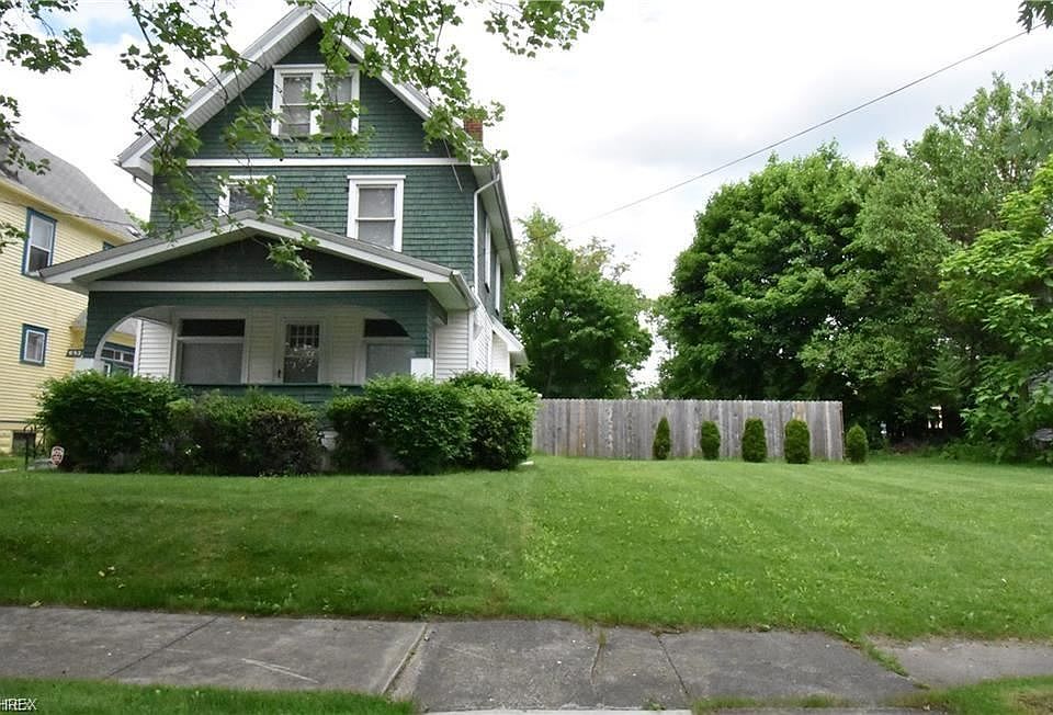 1st image of 682 Delaware Ave