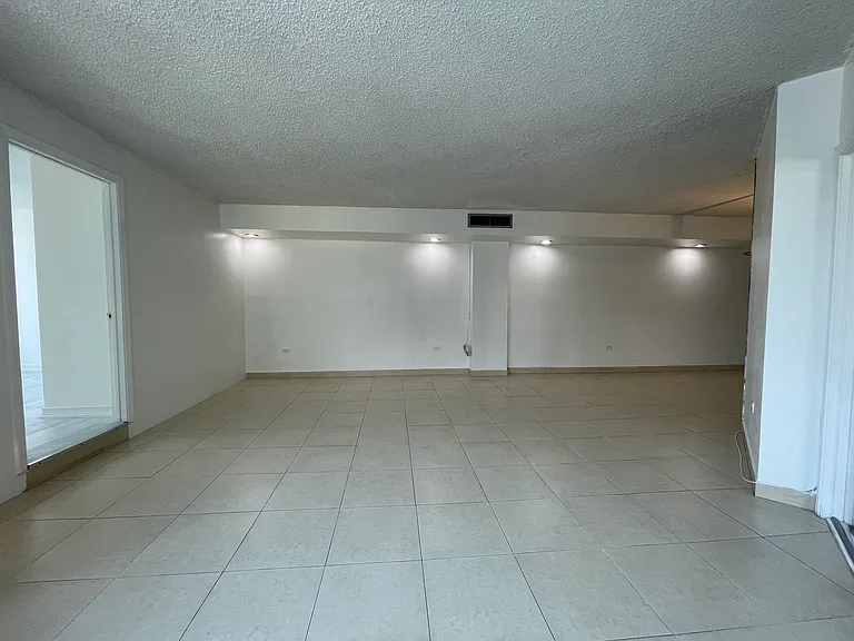 999 Brickell Bay Dr #1805 — Photo 22