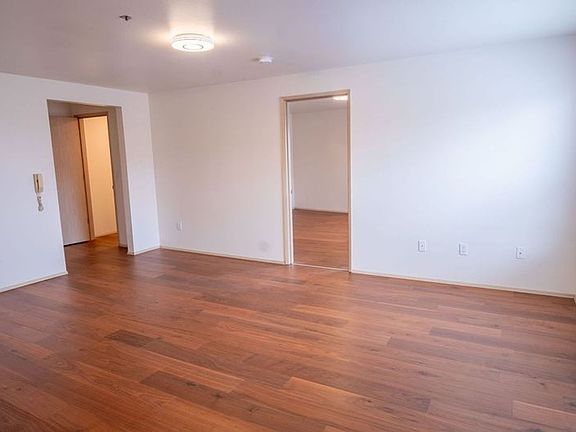 3rd image of 3401 Pacific Ave APT A104