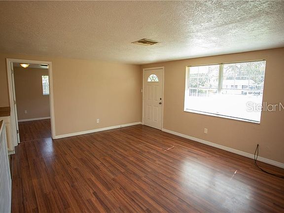 5th image of 2830 Oyster Creek Dr