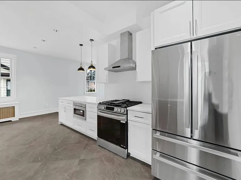 70 Normandy Rd — Photo 7