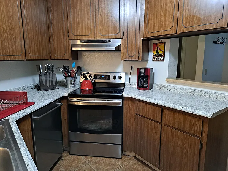 688 Racquet Club Cir — Photo 13