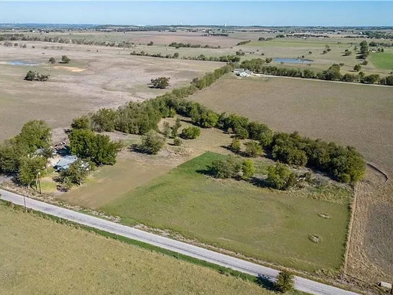 12802 County Line Rd — Photo 33