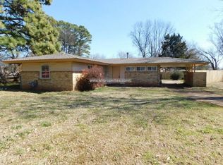 3043 Holiday Dr SW, Huntsville, AL 35805