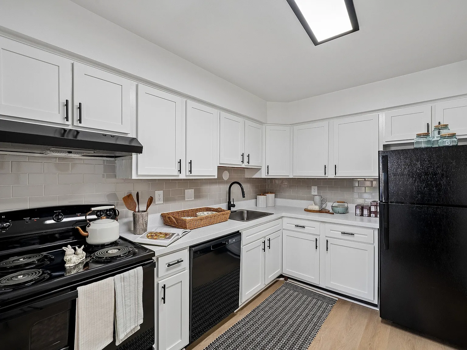 ReNew Franklin Hills — Photo 1