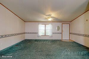 4th image of 262 Charles St