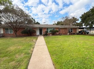 1223 S Ridgefield Cir, College Station, TX 77840