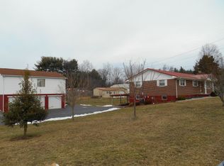 222 Teel Rd, Beckley, WV 25801