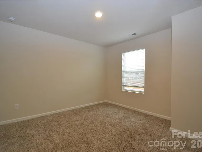 182 Guardian Gate Dr — Photo 21