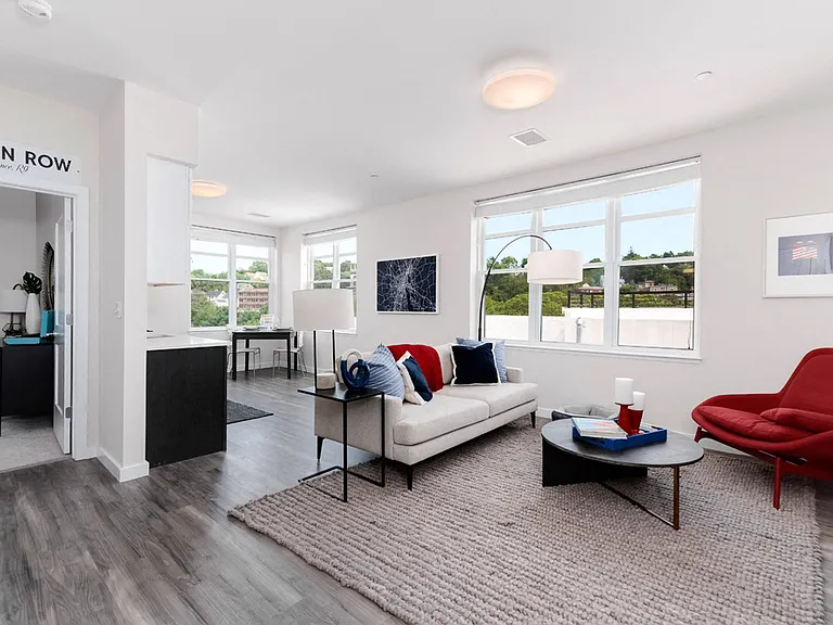 Station Row Apartments — Photo 6