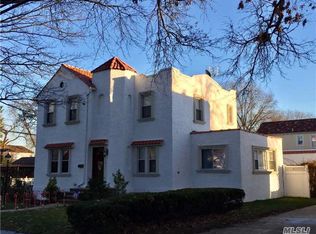 23414 Seward Ave, Bellerose Manor, NY 11427