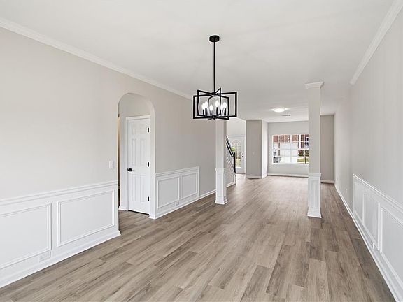 2nd image of 3538 Cragstone Rd