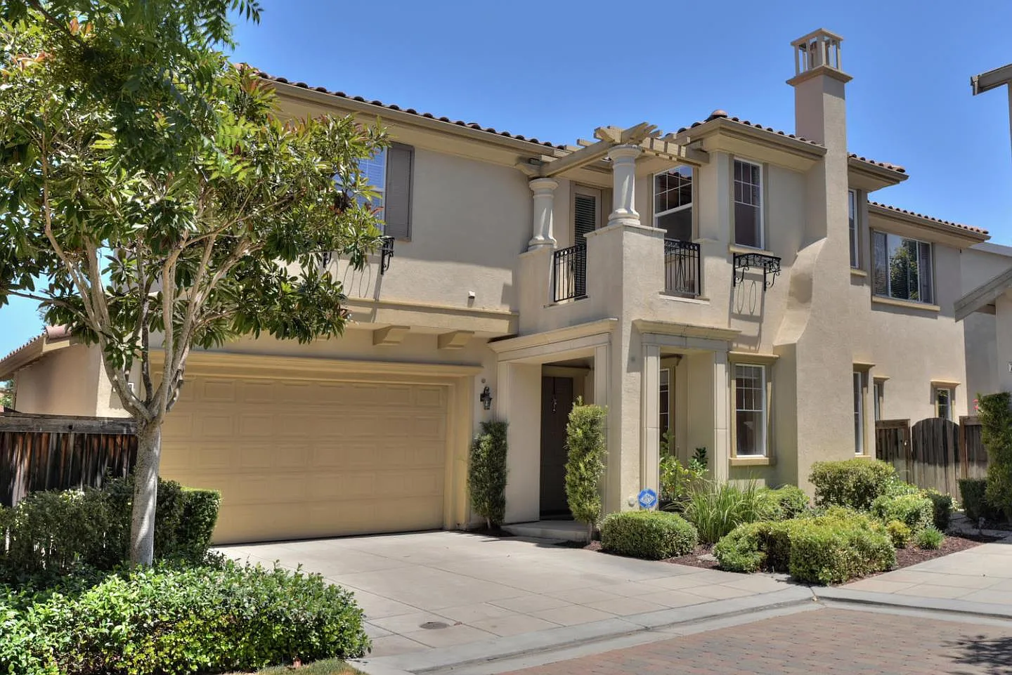 7570 Edinburgh Way photo 1