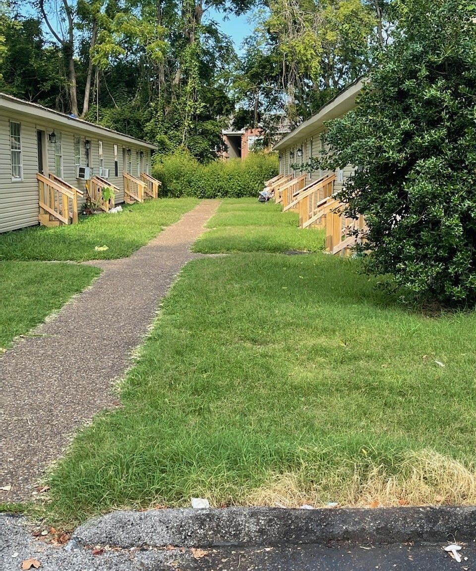 805 N Main St APT 10, Hopkinsville, KY 42240 Zillow