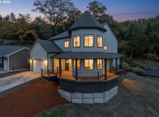 662 Brooks Loop, Sutherlin, OR 97479