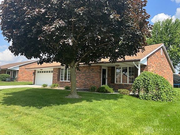 3rd image of 1862 W Parkway Dr