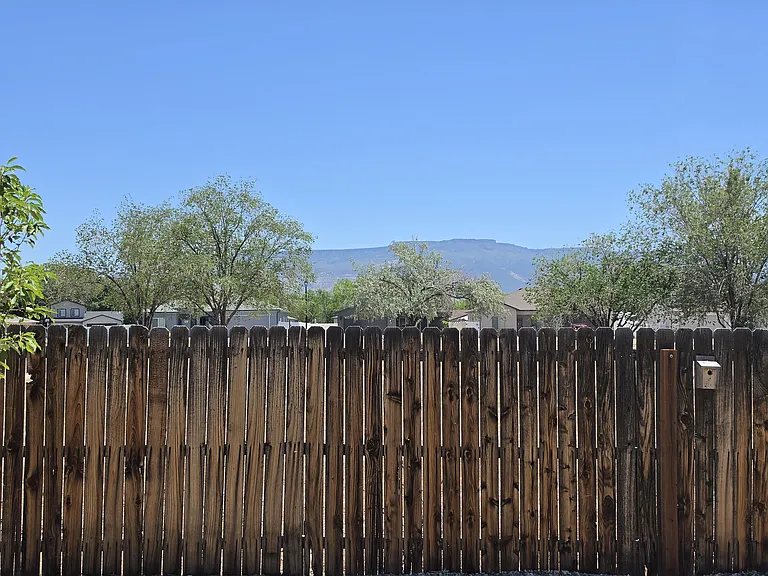 438 Mountainside Ln — Photo 25
