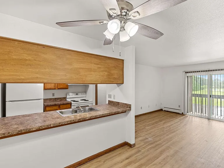 York Hills Apartments ( York Hills Apts LLC) — Photo 26