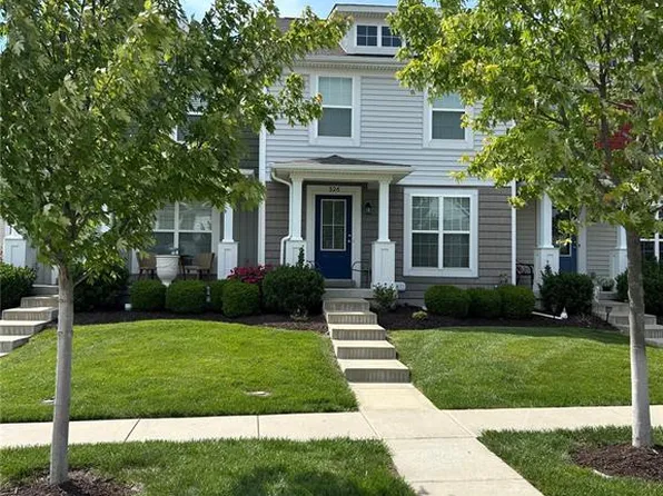 326 Countryshire Dr, Lake Saint Louis, MO 63367