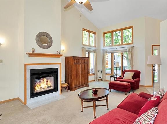 5th image of 16641 Lismore Ct