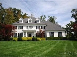 150 Evan Dr, Ossining, NY 10562